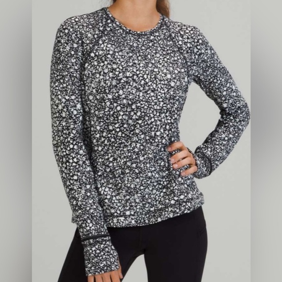 lululemon athletica Tops - Lululemon Rulu Run Long Sleeve Shirt Venture Floral Alpine White Black